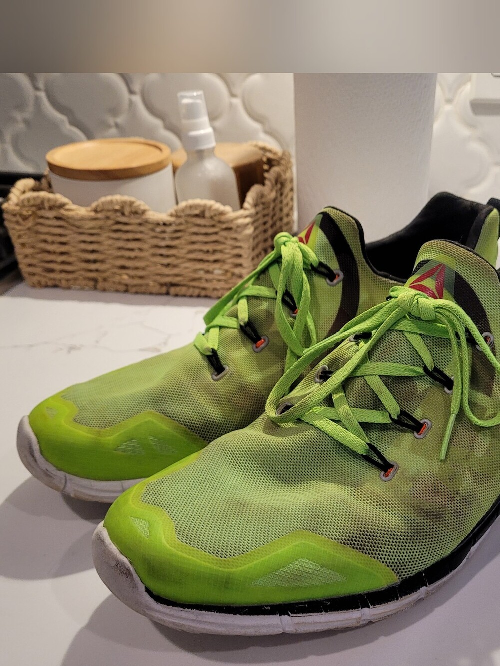 Size 11 Reebok Men’s Lime Green Lightweight Training Shoes